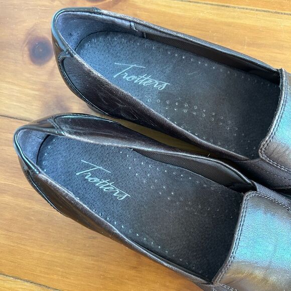 Trotter’s Arianna Closed Toe Slip On Block Heel leather Loafers Shoes Size 9M - Picture 8 of 8